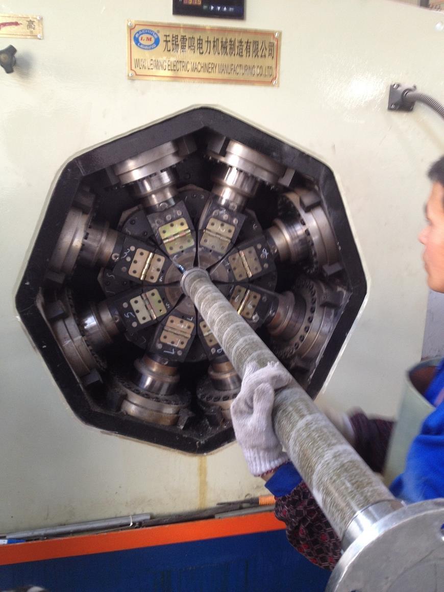 Effect of mandrel material properties and dimensional deviation on crimp quality